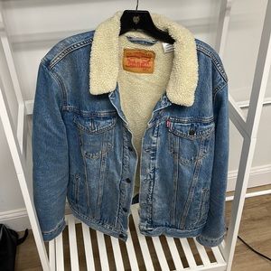 Mens Sherpa lined Jean Jacket from Levi Strauss & Co